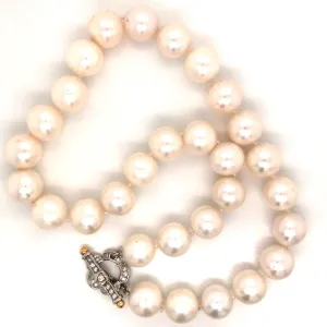 18kt Gold Hand-Knotted Pearl   Diamond Necklace