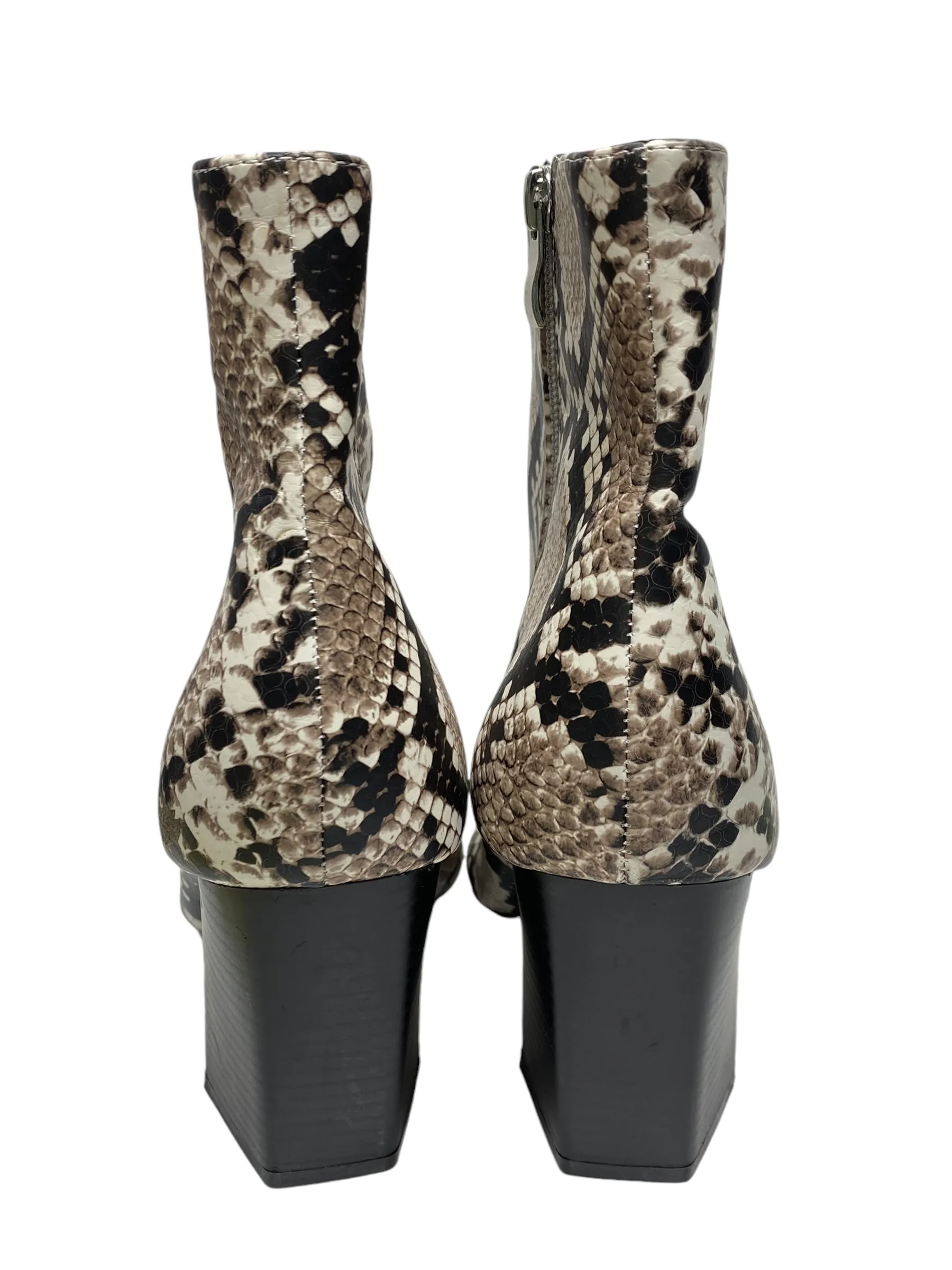 Boots Ankle Heels By Justfab In Snakeskin Print, Size: 9.5