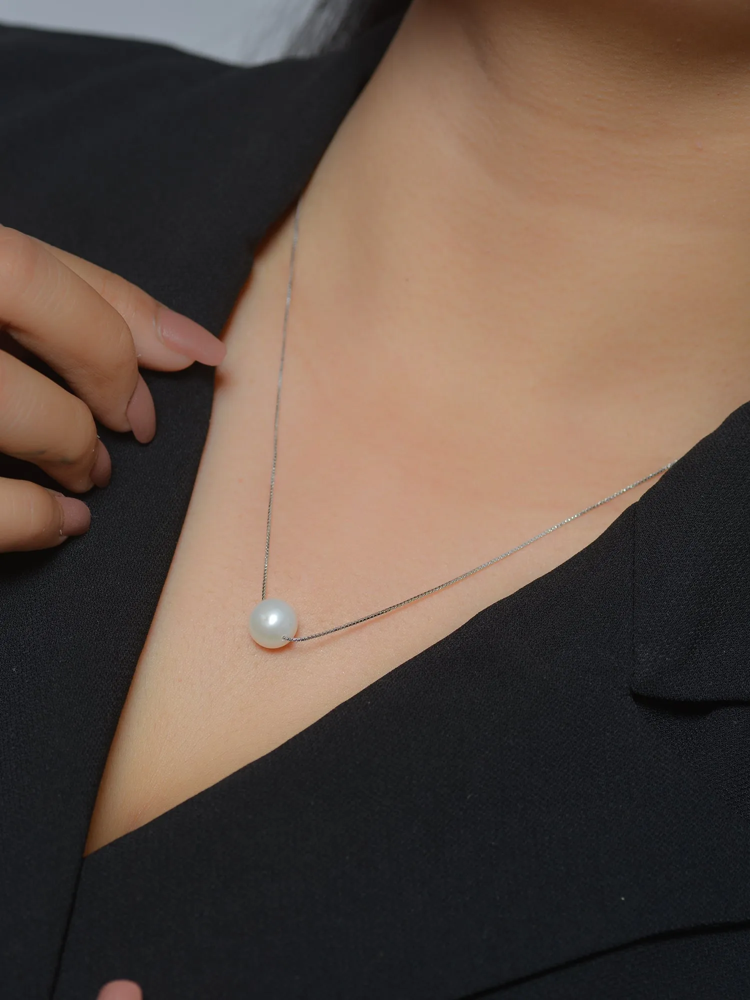 Daily Wear Solitary Pearl Necklace