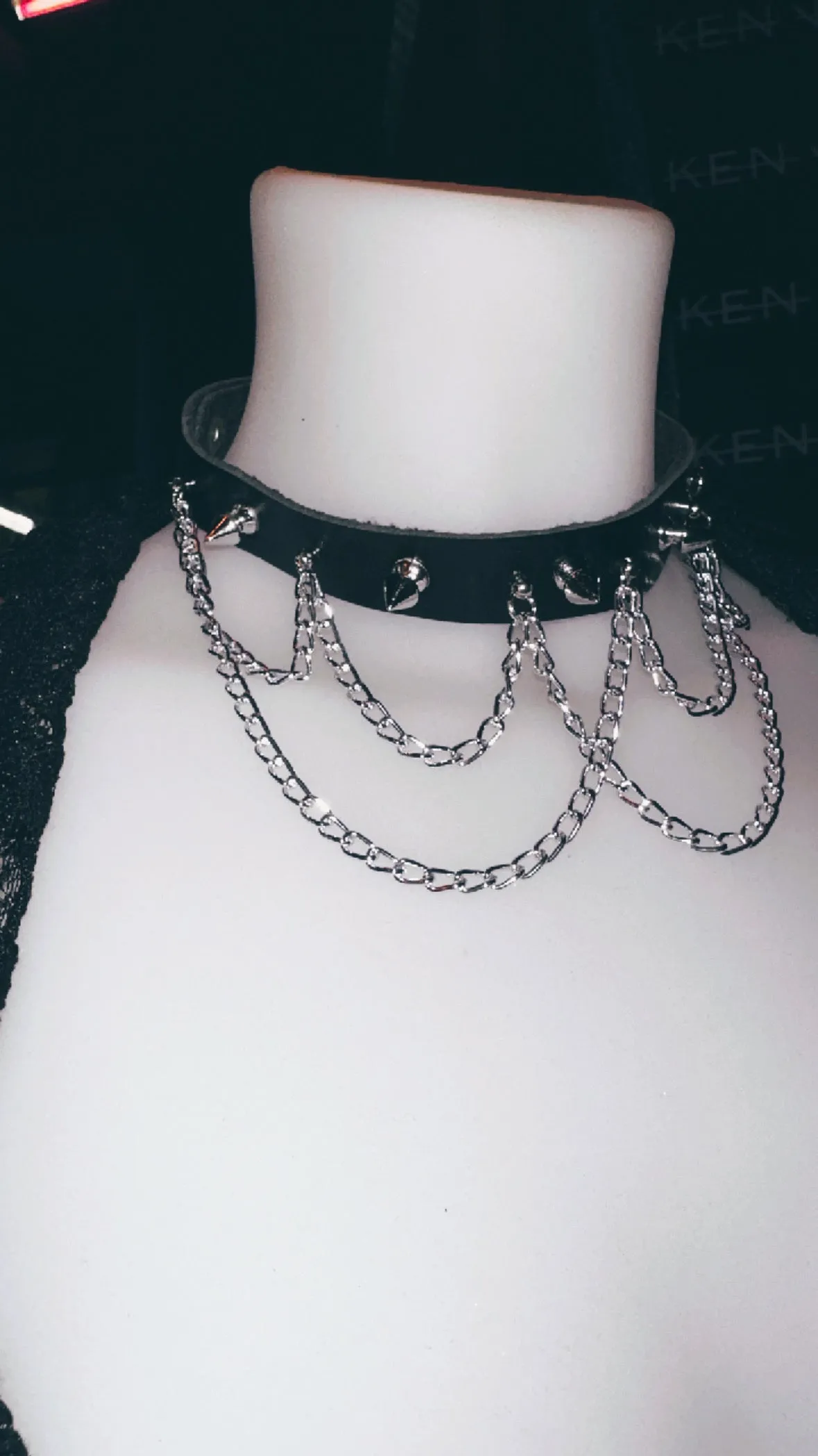 DAINTY SLIM STUDDED BLACK CHOKER WITH CHAIN