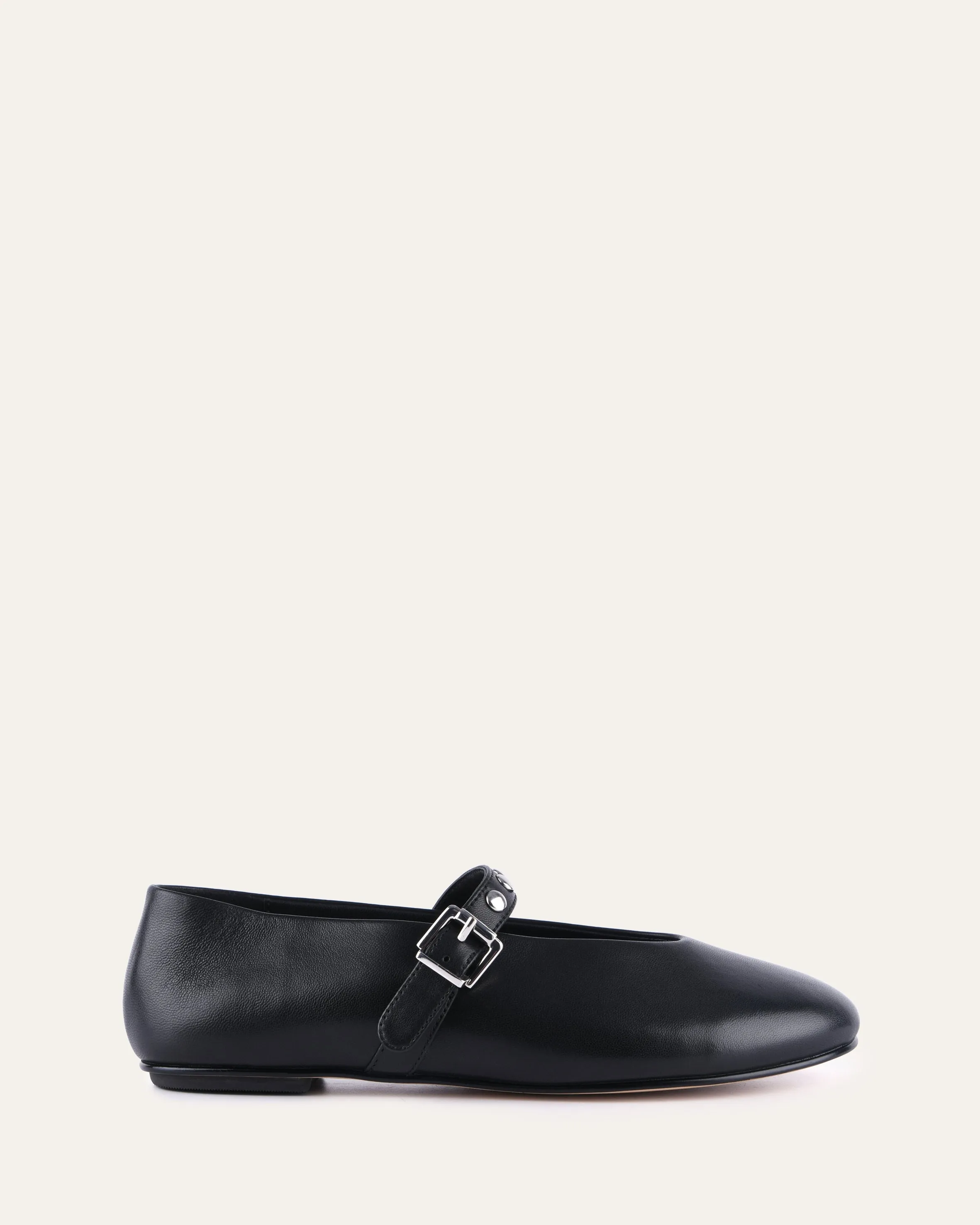 GISELLE CASUAL FLATS BLACK LEATHER