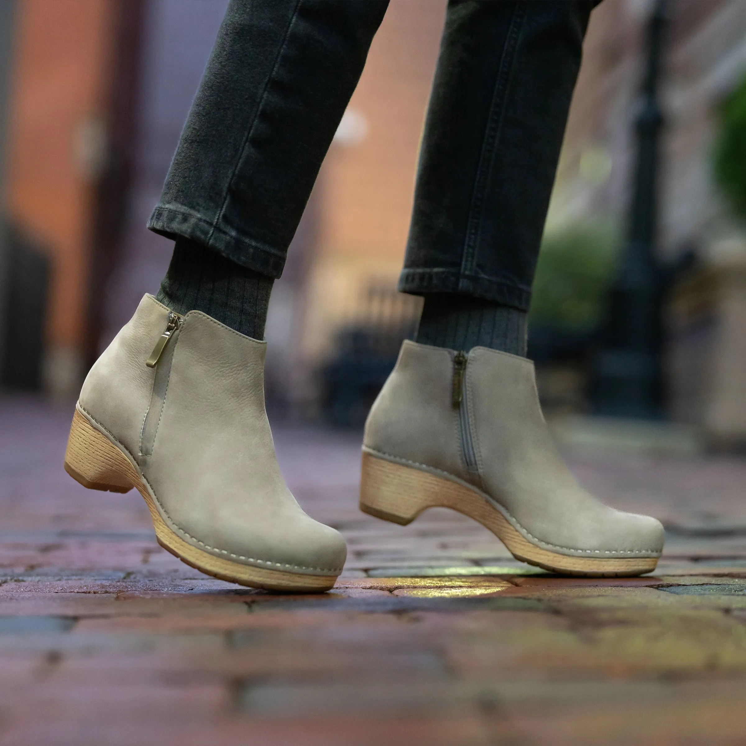 Lizanne Taupe Milled Nubuck